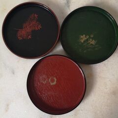 中古　急須　湯飲み茶わん3個　茶たく3個　おしぼり置き3個　セットの画像