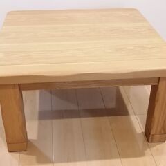 木製の家具調ローテーブルの画像