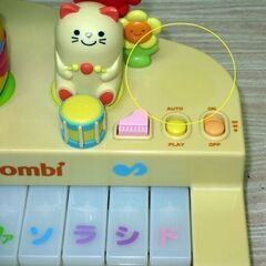 【平日取りに来ていただける方】combi★ﾍﾞﾋﾞｰﾄｲ★光るファーストピアノ(2E0193）の画像