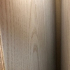 1束6000円に値下げ　床板材　DIYやリフォームなどに　色は白と茶色ですの画像