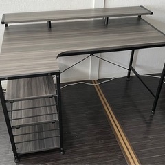 シンプルデザインL字デスクの画像