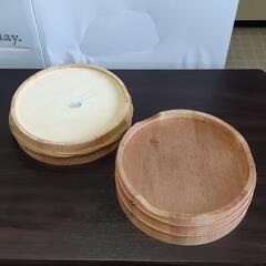 ※2022.10.22追記あり・丸い木製の入れ物・蓋付き　２個の画像