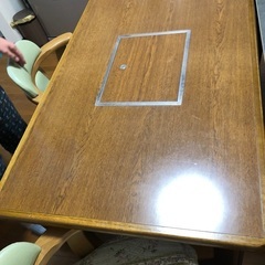 中古美品テーブル　ガスコンロ付きの画像