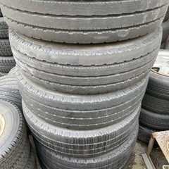 215/70R17.5 YOKOHAMA LT151R  TOP...