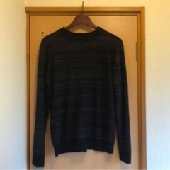 GU グレーと黒の横縞の入ったシンプルなニットセーター L