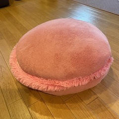マカロン座椅子　取りに来て頂ける方に差し上げます。