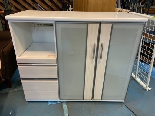 最終値下げ【美品】キッチンボード ニトリ ロータイプ 食器棚