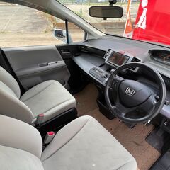 6万キロ台❗️フリード【YouTubeで現車確認】本車検2年付き/グレード　Gジャストセレクション/ナビ/地デジ/バックカメラ/左側パワースライドドア/HIDの画像