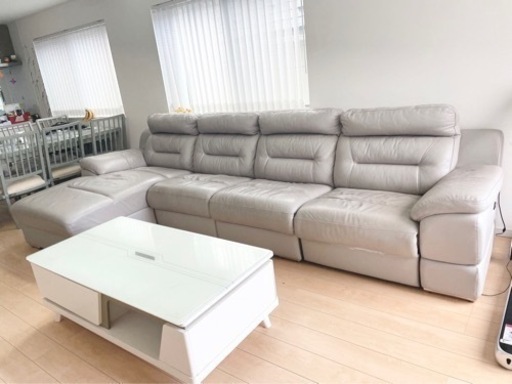 本牛革電動リクライニングソファ