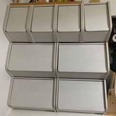 【お取引中】棚　カラーボックスの画像