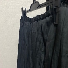 サテンスカート 裏地付き 新品未使用品の画像