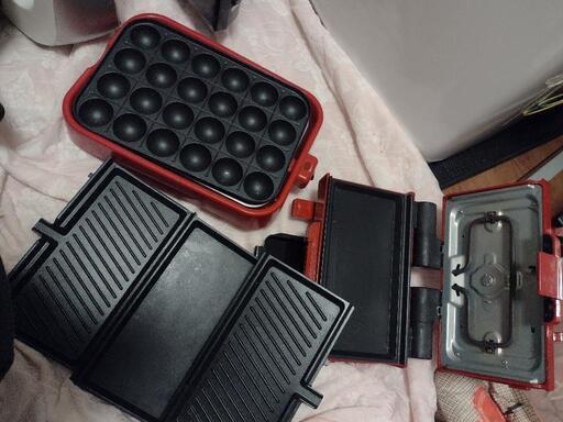 【赤】ホットプレート、ホットサンドとたこ焼き器