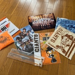 ジャイアンツクリアホルダー、ミニハンカチなど
