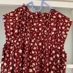 花柄ワンピースの画像