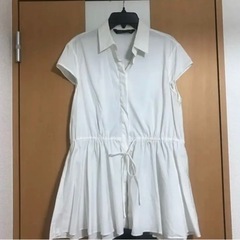 ZARA 半袖白シャツ