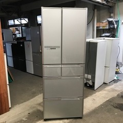 取引場所 南観音 K2206-941 HITACHI 6ドア冷凍冷蔵庫 565L R-A5700 2010年