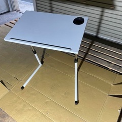 ベッド、ソファーサイドテーブル ホワイト
