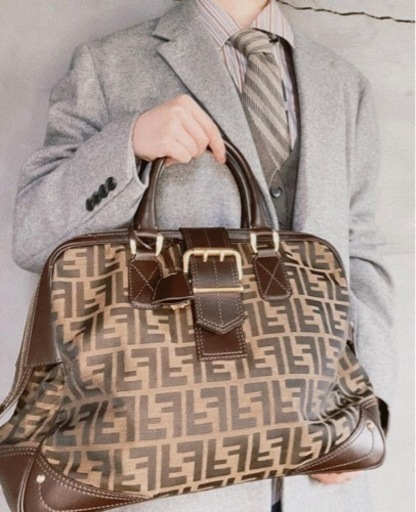 FENDI ズッカ柄ハンドバッグ