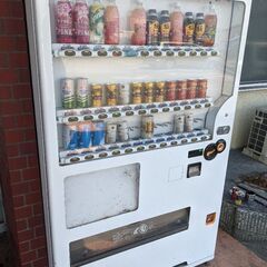 ドリンクの自動販売機