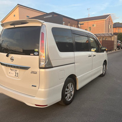 日産セレナハイウェイスター4wdの画像