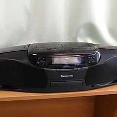 057 パナソニックCDラジカセ(RX-DT701)（3000円...
