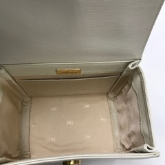 取引場所　南観音　 2206-981 ハナエモリバッグ　ホワイトの画像