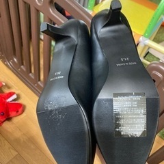 新品　未使用　パンプス　24.5 冠婚葬祭に　喪服の画像