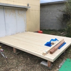ウッドデッキ作ります