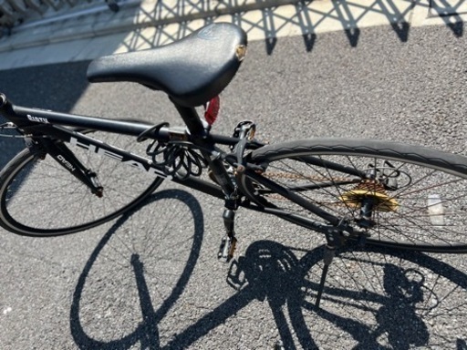 黒　自転車　ノーパンクタイヤ