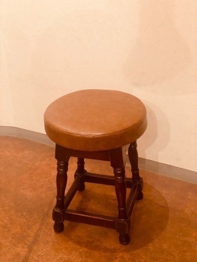 アンティークスツール