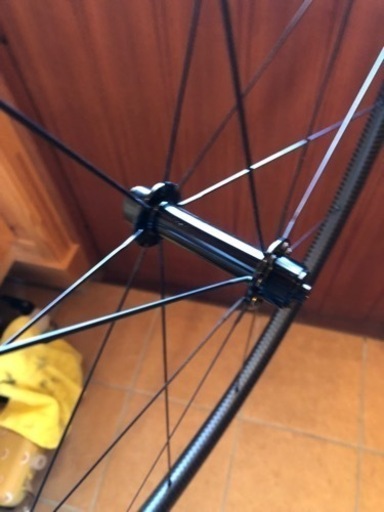 LWC カーボンTUホイール フロント 超美品 419g
