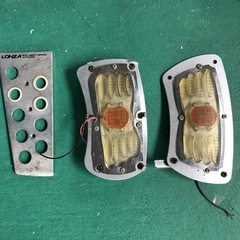 車用電装品 1式の画像