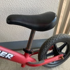 /// 受け渡し予定 /// STRIDER ストライダー　赤色の画像