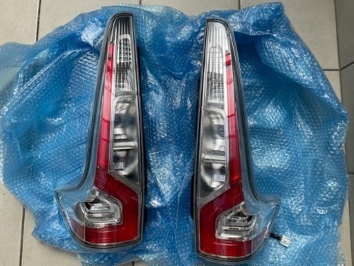 日産B21Wデイズハイウェイスター後期 純正テールランプ左右セット中古品 ICHIKOH D176 点灯確認済み！
