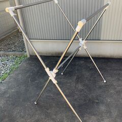 折りたたみ式　物干し台の画像