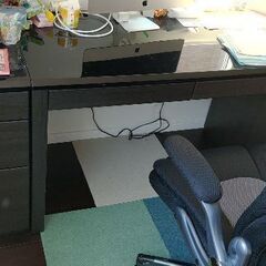 パソコンデスク（状態: 綺麗です）の画像