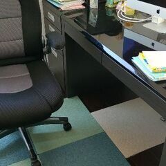 パソコンデスク（状態: 綺麗です）の画像