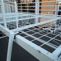 ロフトベッド スチールミドルベッド シングル ホワイト 【自社配送は札幌市内限定】店頭お引き取り歓迎の画像