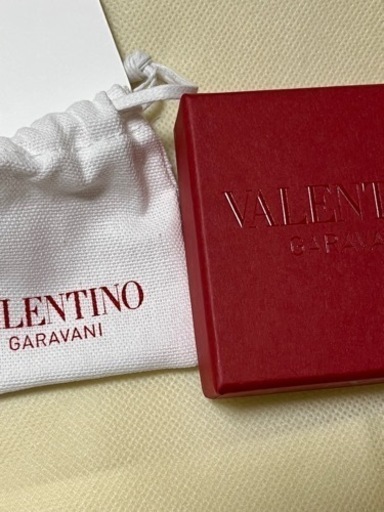 VALENTINO ピアス
