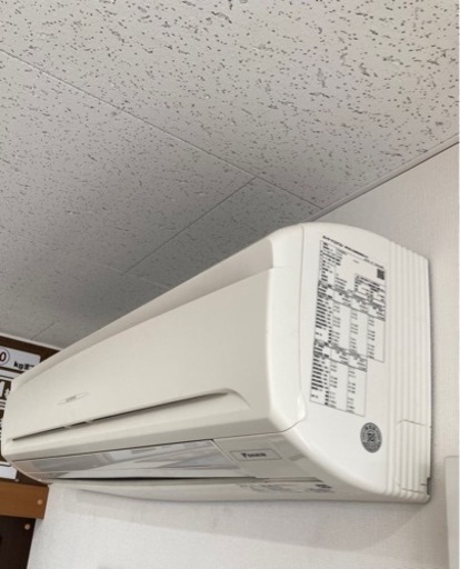 DAIKIN 業務用エアコン　白　1年使用　