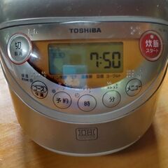 中古2009年式東芝IH炊飯器3合炊きあげますの画像