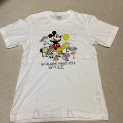 ユニクロ　ミッキーTシャツ