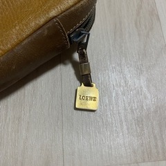 ロエベのセカンドバッグの画像