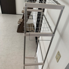 洗濯機ラック（65〜75×32×170㎝）の画像