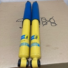 200系ハイエース　ビルシュタインリヤショック