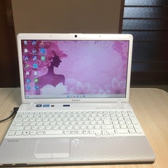 最新windows11corei5/blu-ray/超速メモリ4G/超大容量320GB/office/❤️人気ホワイトVAIO/部屋にはまる/