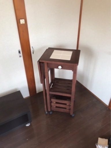 伸縮棚受け付き引き出し