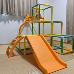 アンパンマン　ジャングルジム　滑り台　鉄棒