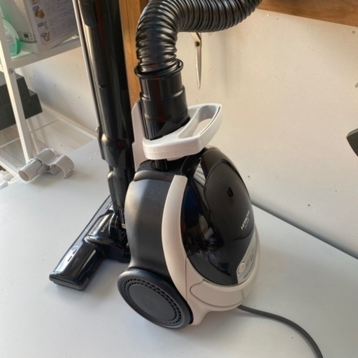 HITACHI  掃除機　美品　パワー型　北九州　美品　¥4980