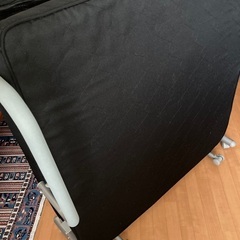 折り畳み式簡易ベッドの画像